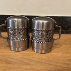 Old Dutch Intl Victoria Salt and Pepper Shaker Set