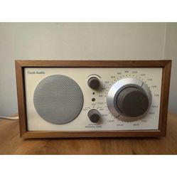 Tivoli Audio Model One Analog Bluetooth AM/FM Radio Tuner Brown Silver