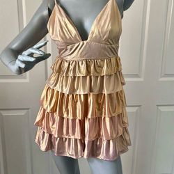 Women mini dress size small color gold