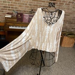 Women’s August Winds Size S Small Beige White Tie Dye Top Boho Flowing Sleeves