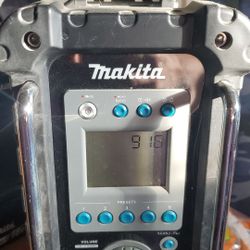 Maikta b