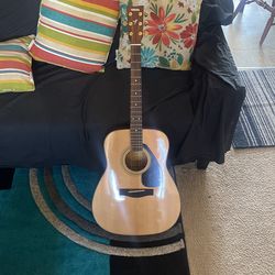 Yamaha Acoustic Guitar Model F335