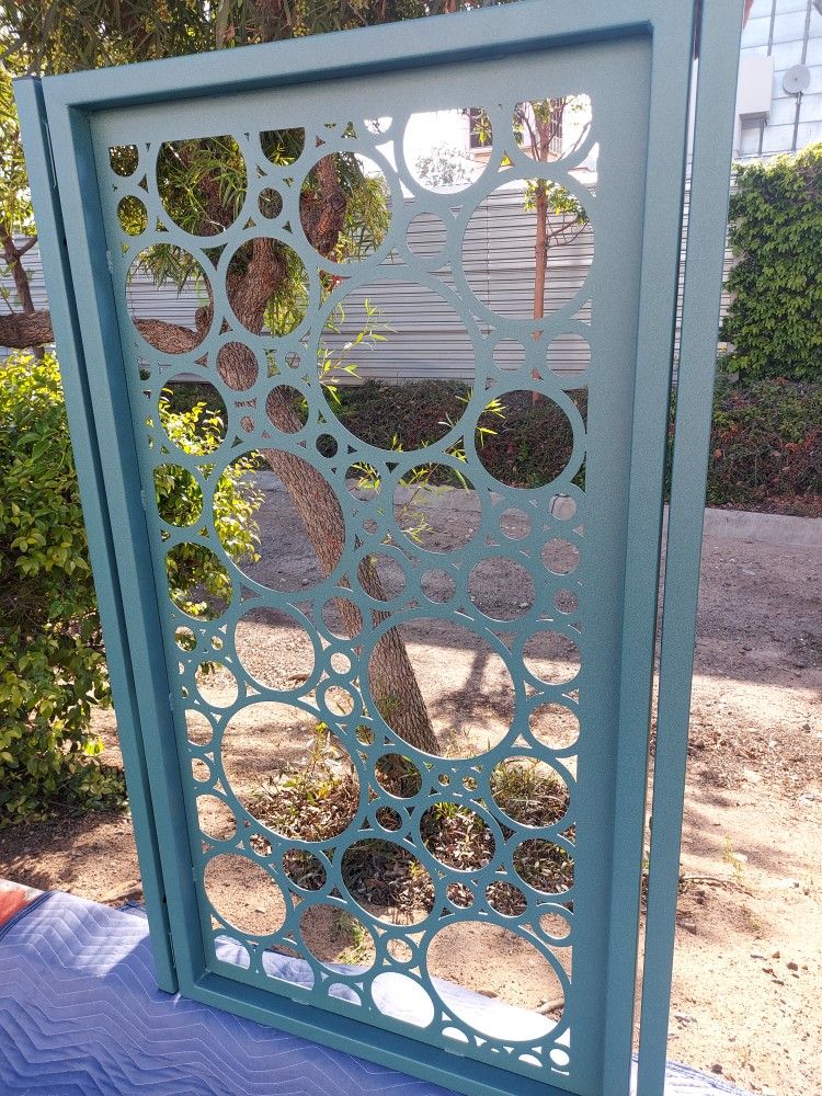 Custom Size Metal Gate
