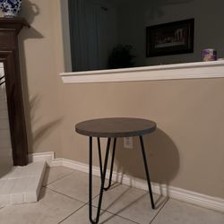 BRAND NEW Round Coffee Table