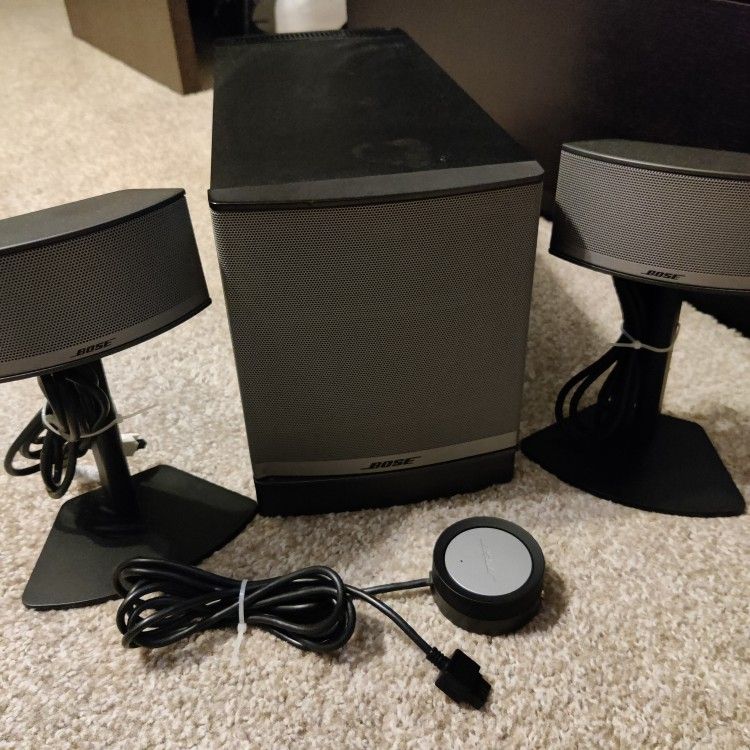 Bose Companion 5 Multimedia Speaker System