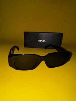 SLICK Pradas for ONLY $250!