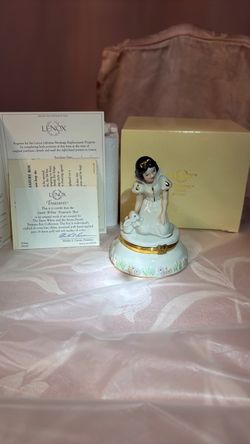 Disney Snow White Treasure Box Lenox