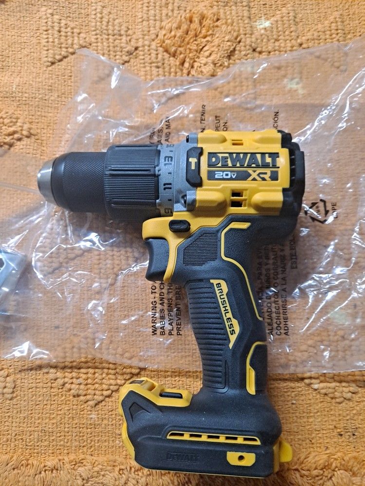 Dewalt 20v Brushless Hammer Drill 