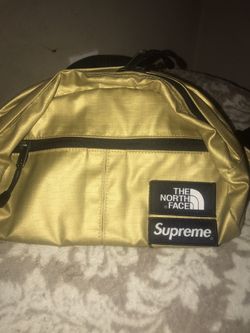 Supreme The North Face waist bag