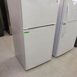 KENMORE TOP MOUNT REFRIGERATOR 18 CB FT OPEN BOX ITEM
