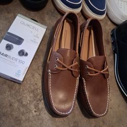 Brand new Nike air forces plus free 2 pairs of Gatsby shoes plus ear buds