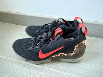 Nike women’s shoes size 6