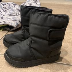 Boys Snow Boots - Size 13