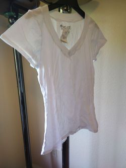 Splash Women's Essential V-Neck Short Sleeve Tee