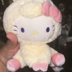 Hello Kitty plushy