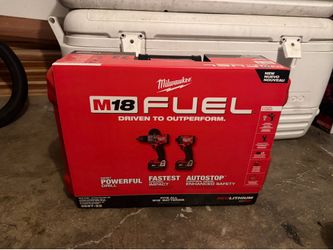 Milwaukee impact drill set