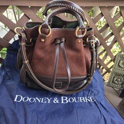 DOONEY & BOURKE PURSE