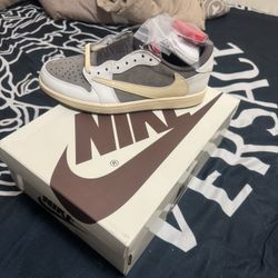 Travis Scott Sneakers