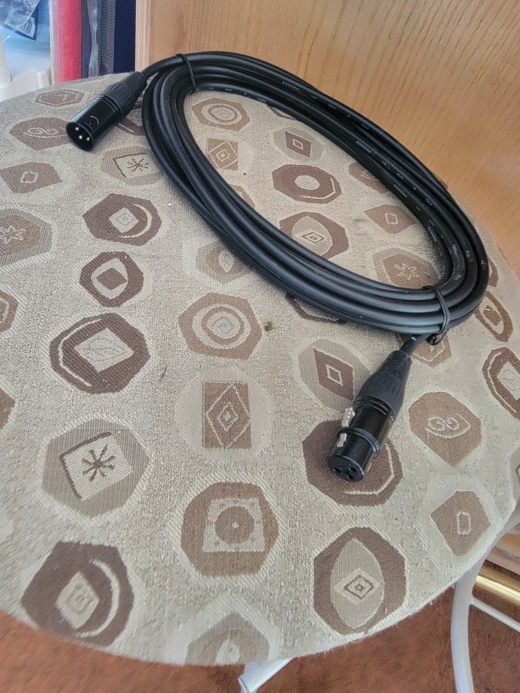 Microphone Power Cord