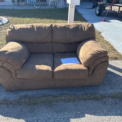 FREE RECLINER COUCH/LOVESEAT