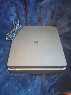 Sony PS4 Gaming Console