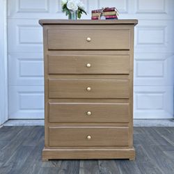 🌺 Newly Refinished Pottery Barn Seadrift Inspired Brown Tall Dresser / Details Below ⬇️/ I Can Deliver 
