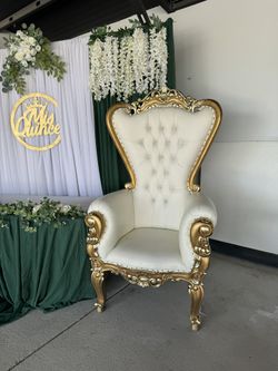 Decoracion Y Silla Para Quinceañera