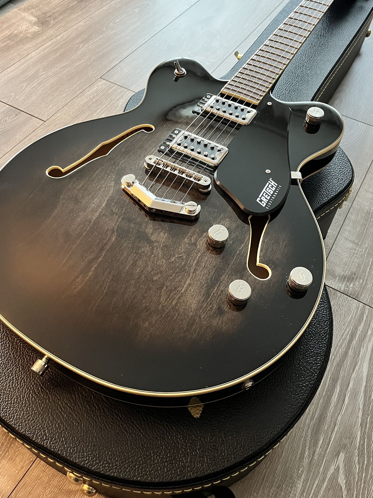Gretsch G5622 (w/ Hardshell Case)