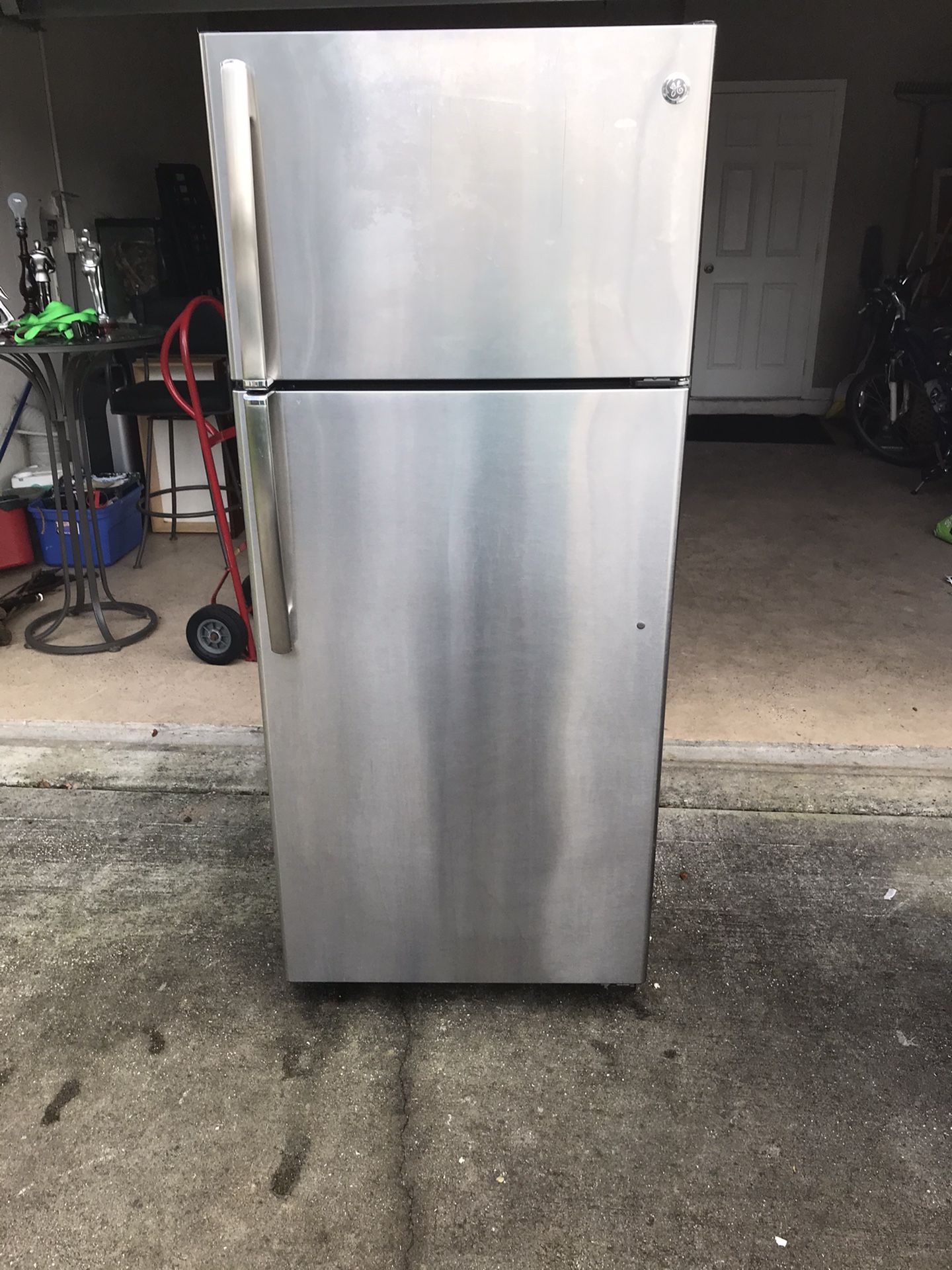 Refrigerator