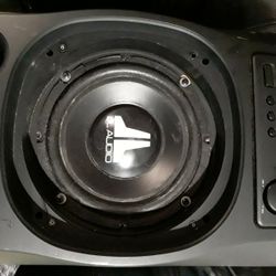 40$ JL SPEAKER IN AIWA BOX SUBWOOFER  100 WATS  HOME SUB  EQUL TIS MOVE S ALL WALLS  IN HOUSE  r