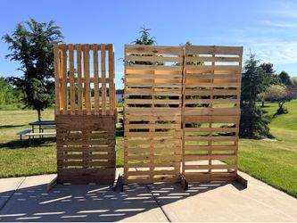 Pallet photo backdrop & pallet photo display