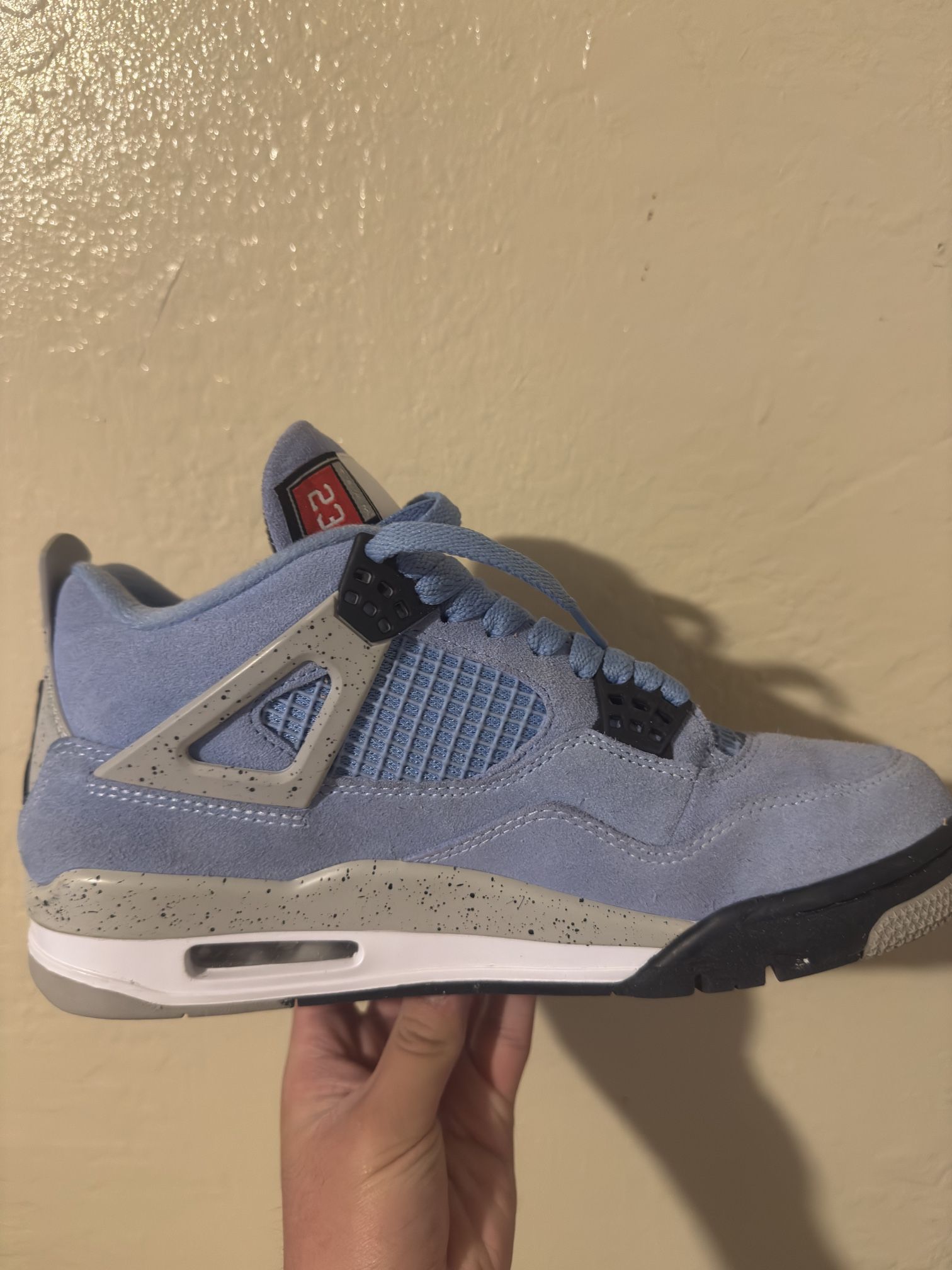 Jordan 4 University Blue