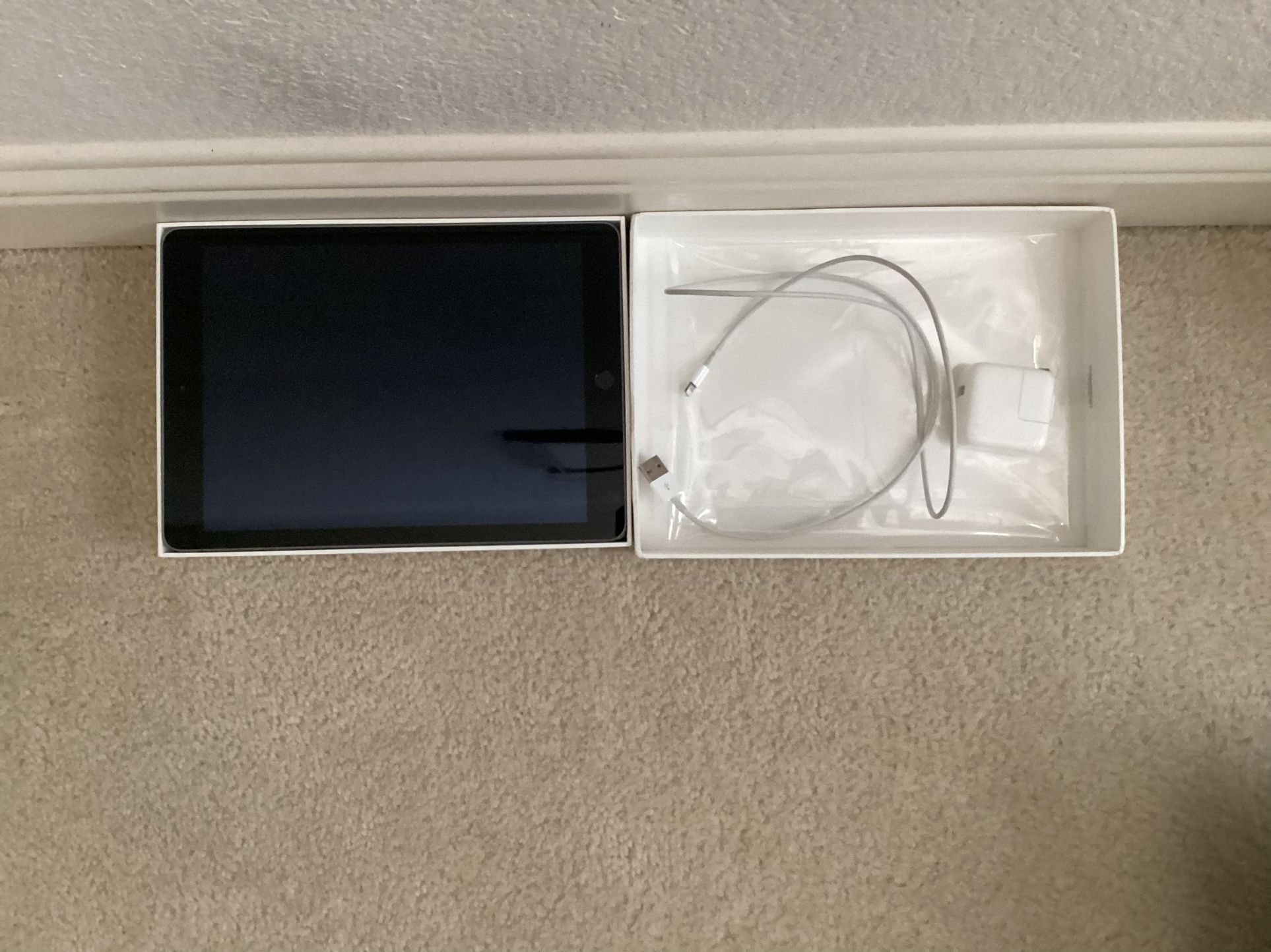 iPad 5th Gen (A1822)