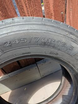 245 70R 19.5 Tire