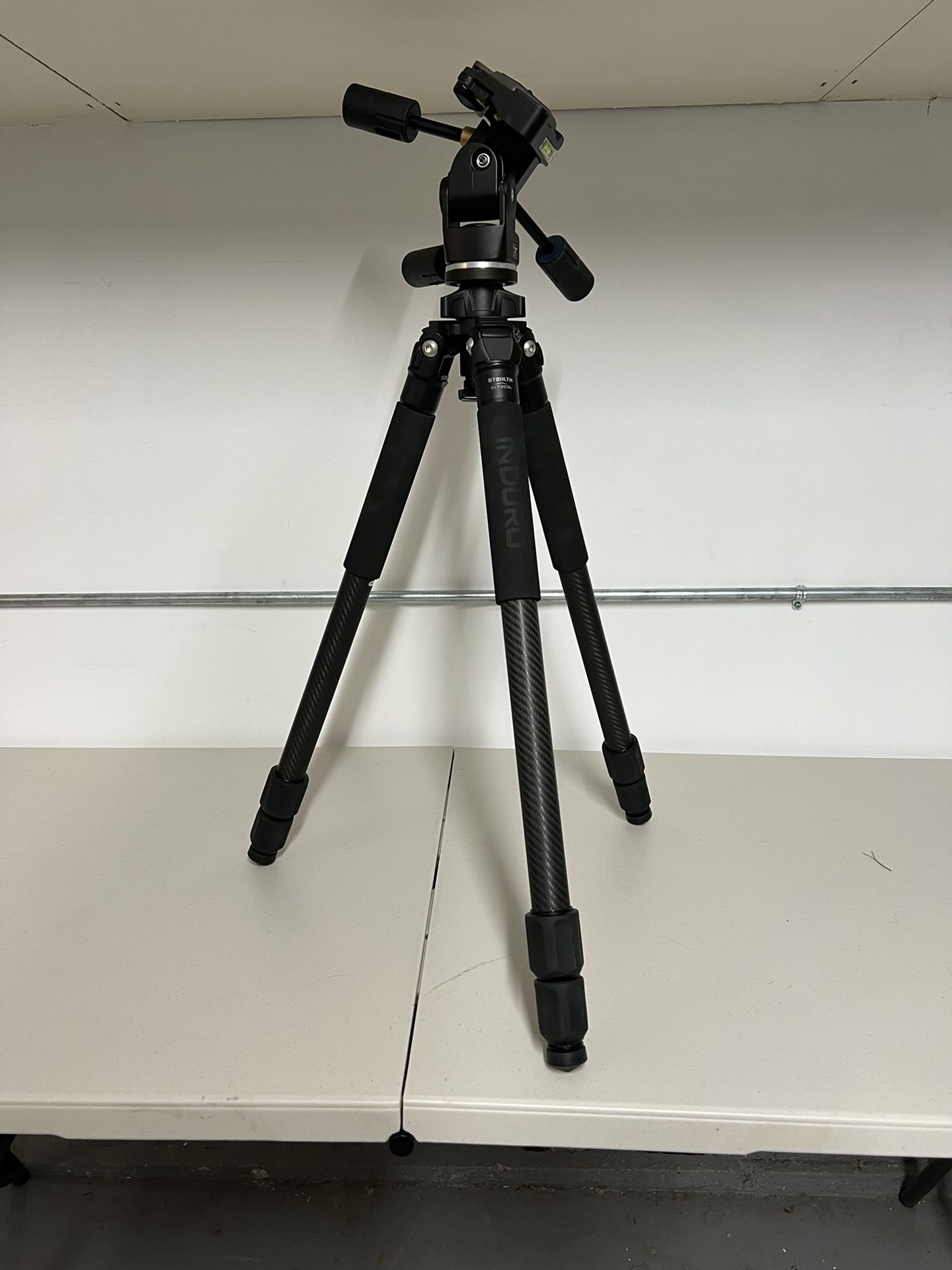 Induro Stealth CLT 303L tripod and Manfrotto 229 head