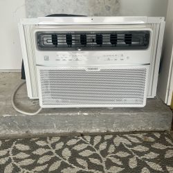 Toshiba Wall Unit For 900sqft