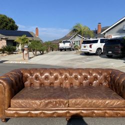 Restoration Hardware 8ft Kensington Leather Sofa GREAT CONDITION 