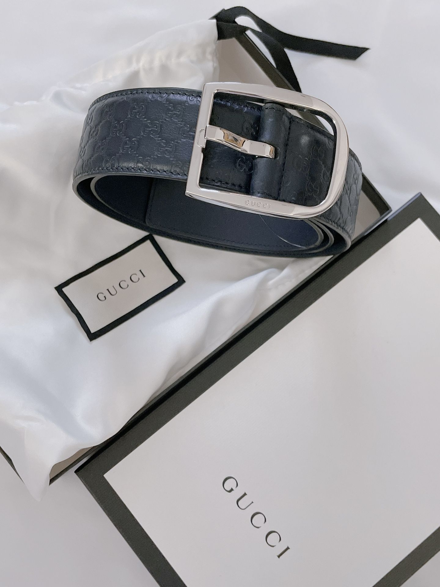 New- Gucci Men’s Belt (Size 90)