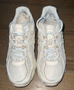 New Balance 740 Athletic Shoe - Bisque / Angora / Sea Salt Unisex size 6 1/2 New