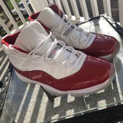Jordan 11s Cherrys 