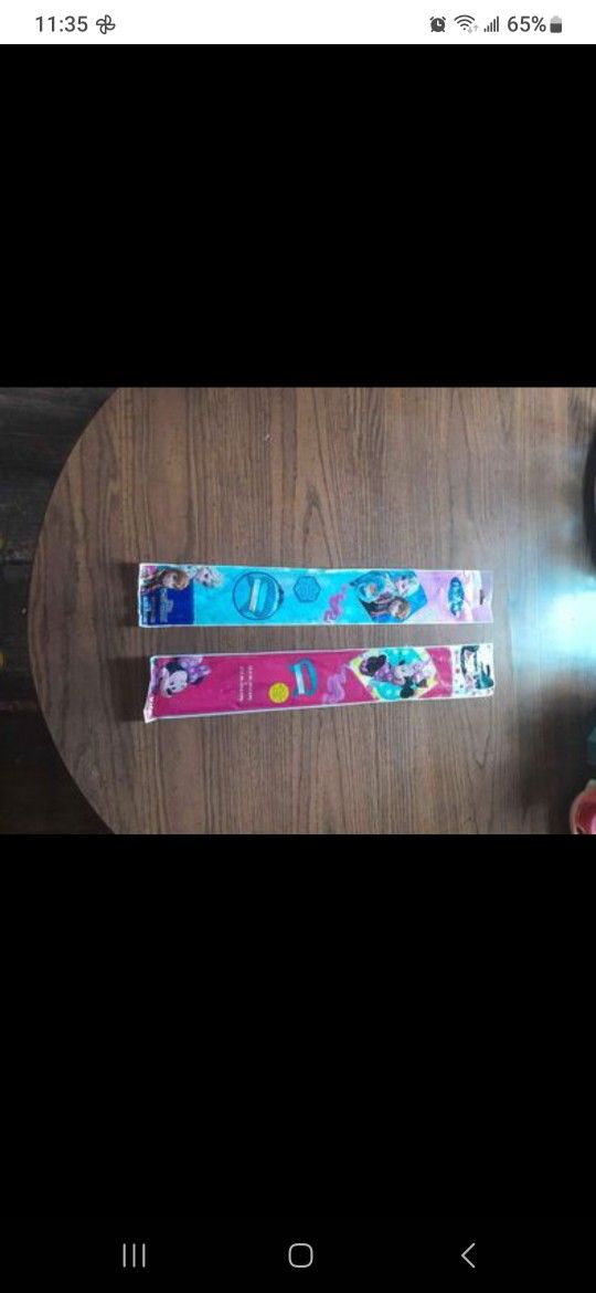2 Disney Kites