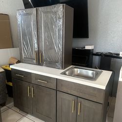 Studio kitchen cabinets