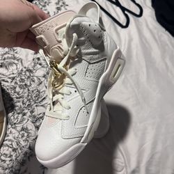 Jordan 6 Retro Gold Hoops