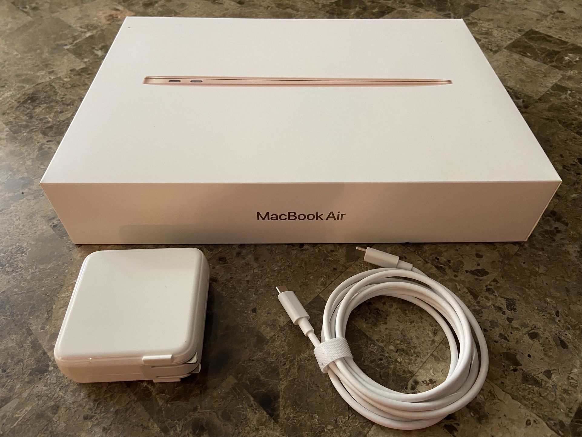 2020 MacBook Air 13-Inch Display