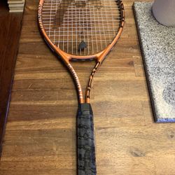 Adult head, tennis racket full size