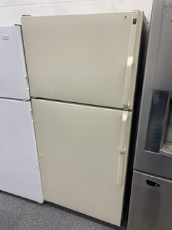 Ge top and bottom fridge delivery available