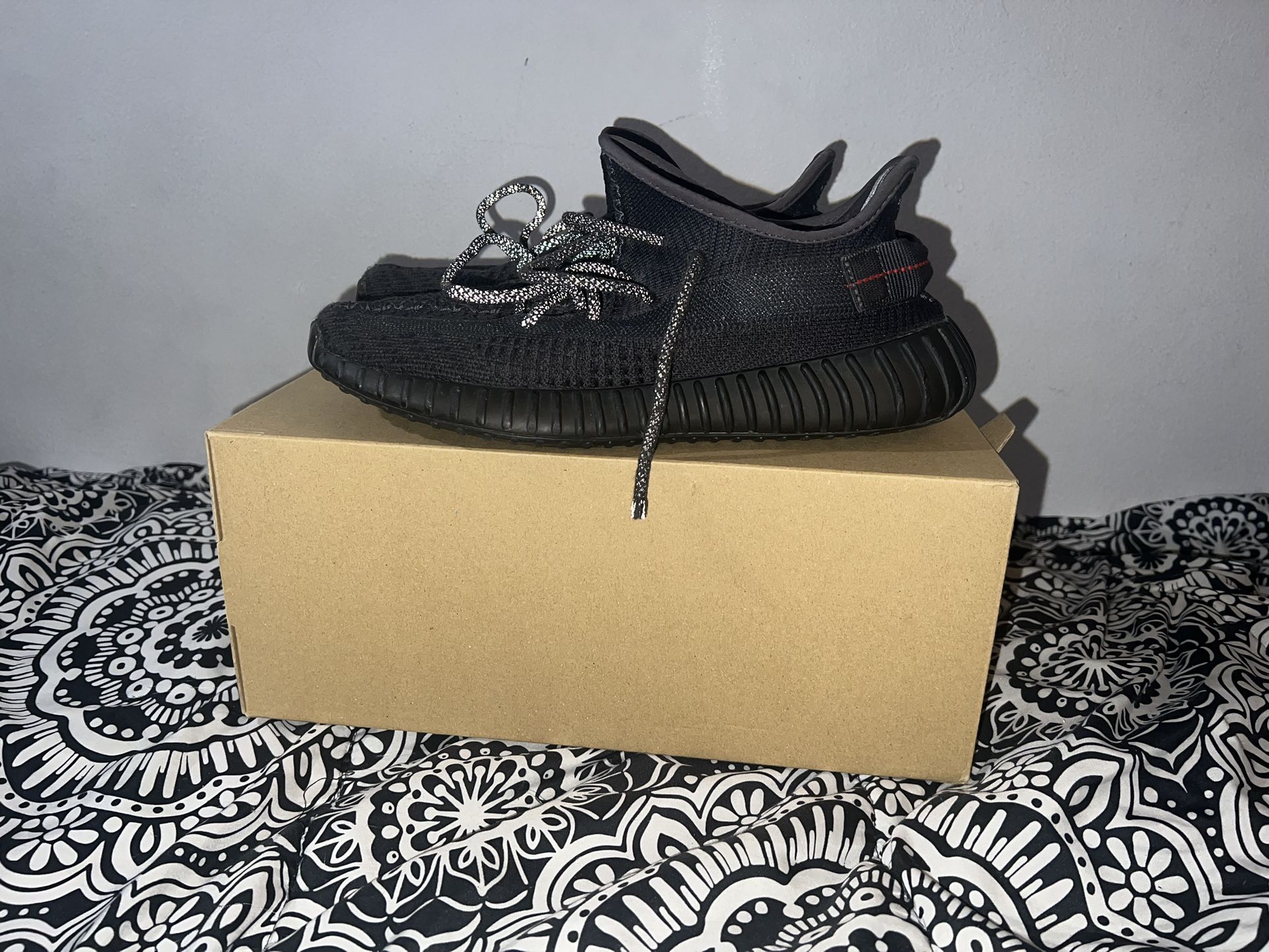 Sepatu Adidas Originals Yeezy Boost 350 V2 Static Black Adidas Yeezy Boost  350 V2 Black Reflective Size