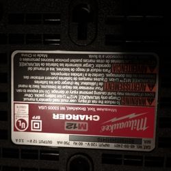 Milwaukee M12 Battery Charger 