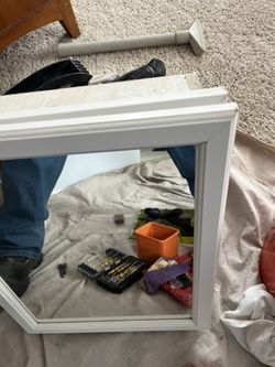 Mirror / Medicine cabinet