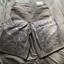 Graphic black shorts